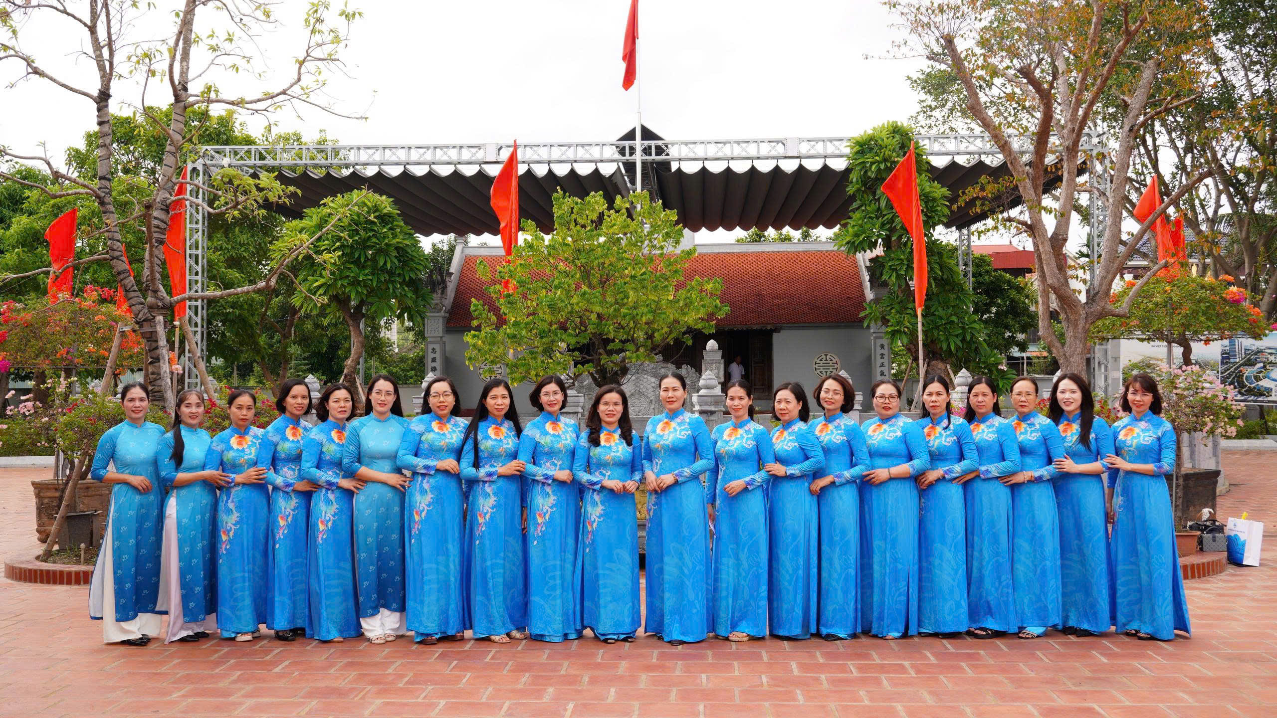 Hội Liên hiệp Phụ nữ tỉnh Hưng Yên tổ chức dâng hương tưởng niệm thân mẫu Chủ tịch Hồ Chí Minh