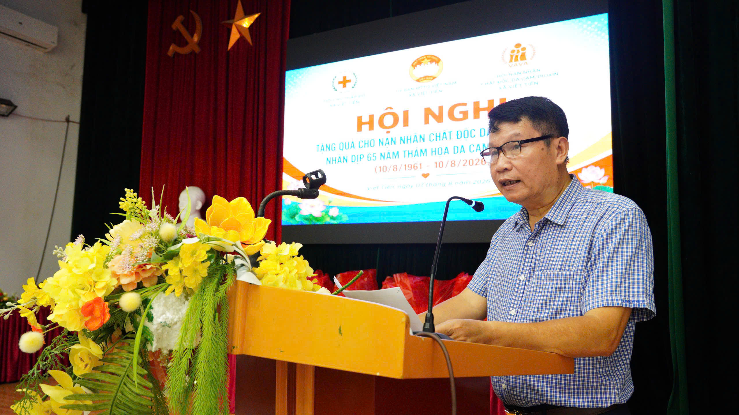 Xã Việt Tiến trao 32 suất quà cho nạn nhân chất độc da cam có hoàn cảnh khó khăn