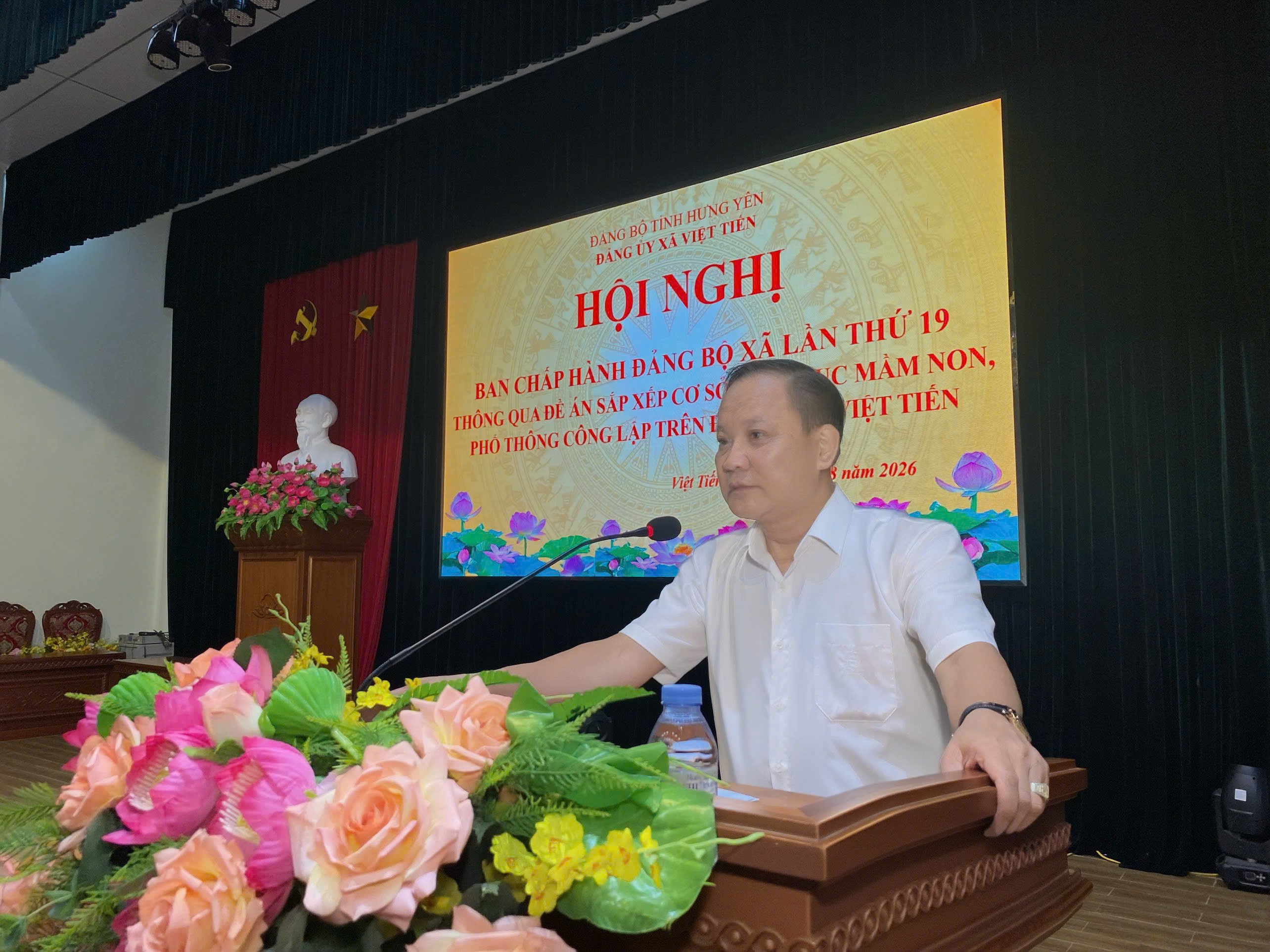 Hội nghị BCH Đảng bộ xã lần thứ 19 thông qua Đề án sắp xếp cơ sở giáo dục mầm non, phổ thông công lập trên địa bàn xã.