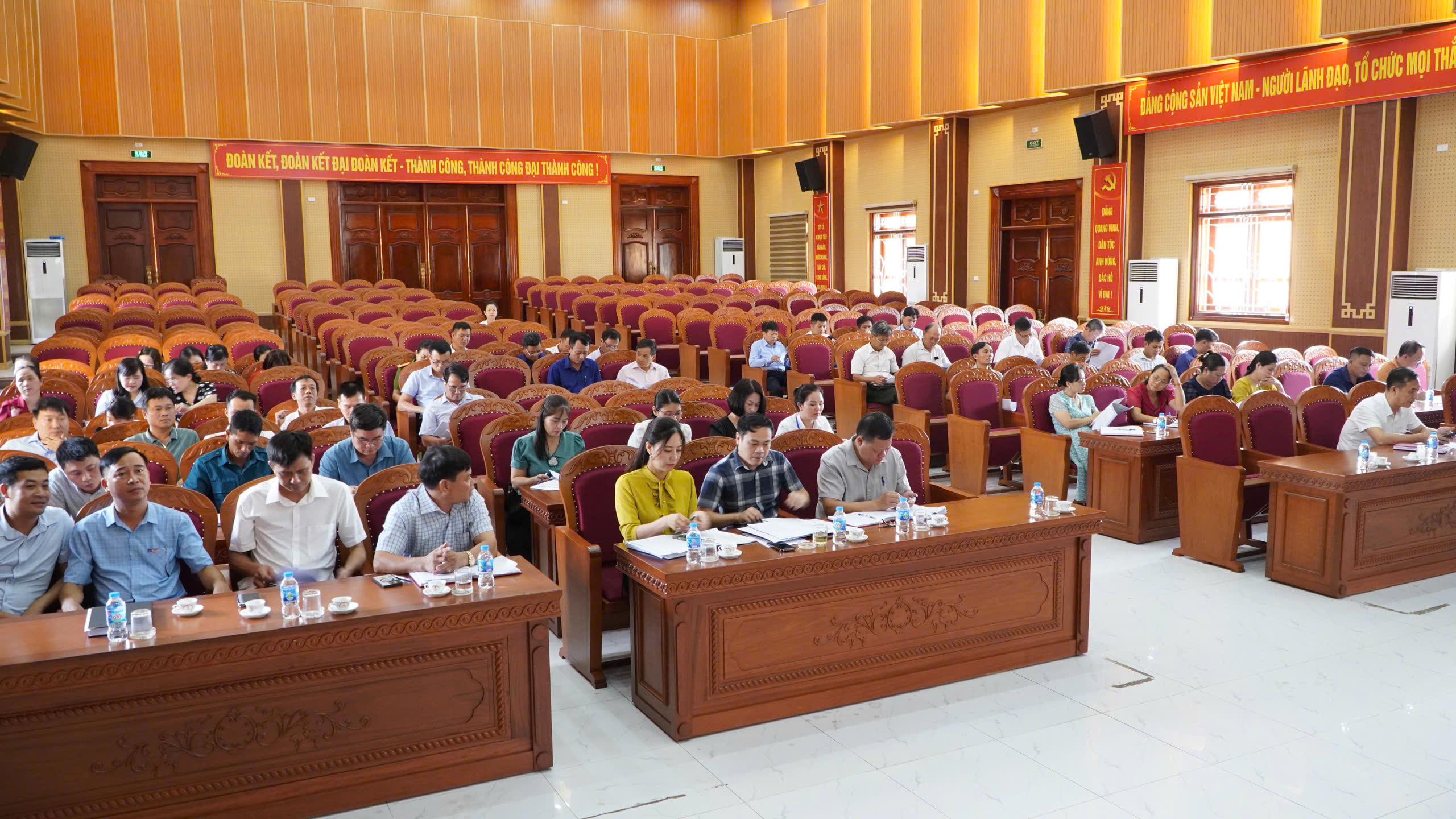 Đảng uỷ xã Việt Tiến tổ chức Hội nghị Ban Chấp hành lần thứ 3, nhiệm kỳ 2025-2030