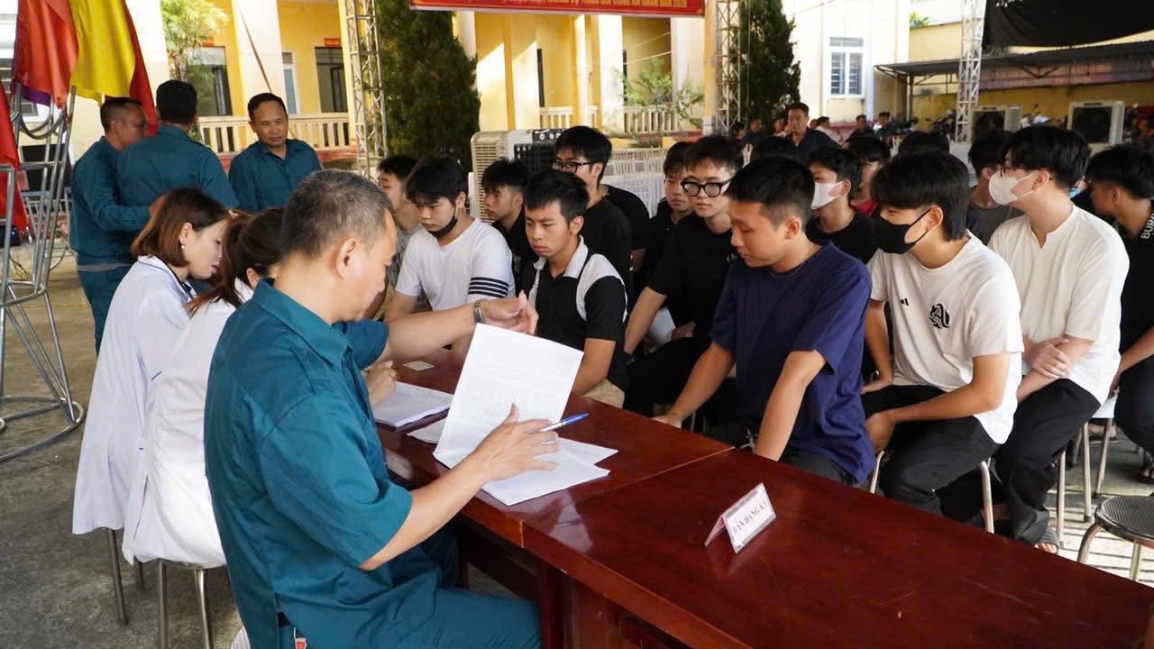 Xã Việt Tiến: Khám sơ tuyển nghĩa vụ quân sự, nghĩa vụ tham gia Công an Nhân dân năm 2026
