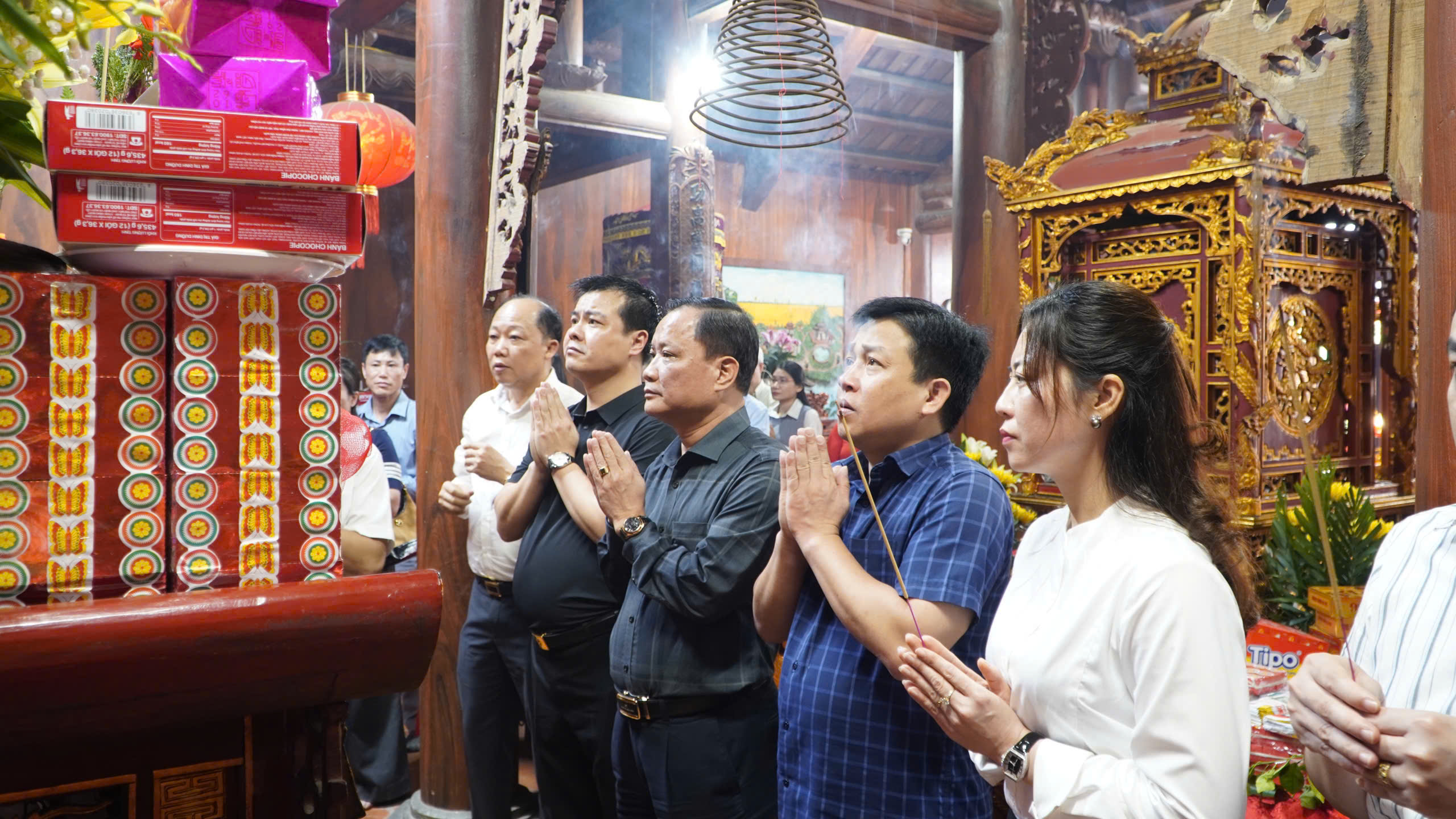 Việt Tiến rộn ràng lễ hội đầu xuân Bính Ngọ tại thôn Yên Lịch và Đào Viên