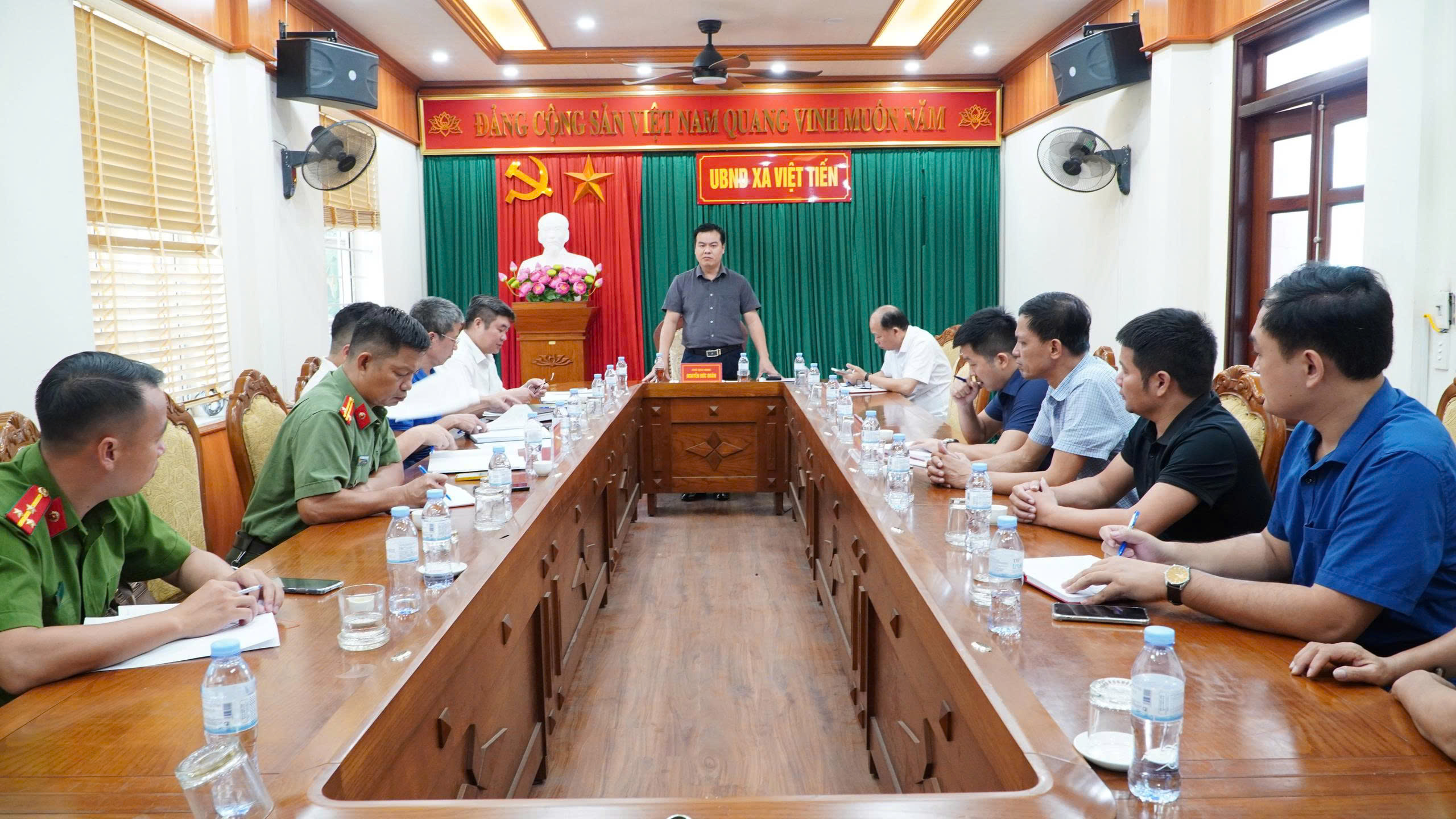 Xã Việt Tiến tập trung giải quyết dứt điểm các vụ việc vi phạm Luật Môi trường, Luật thuỷ lợi, hoạt động trái phép trên địa bàn